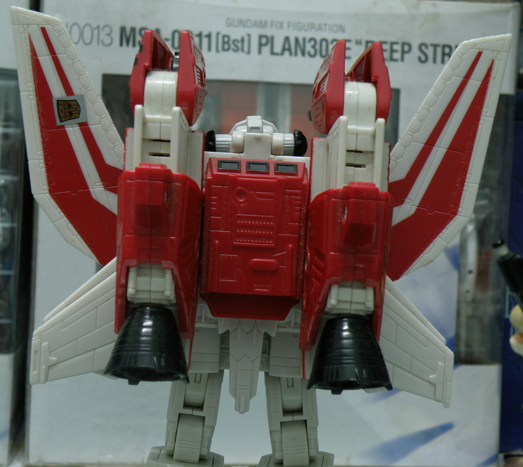 JetFire back view of the backpack/booster