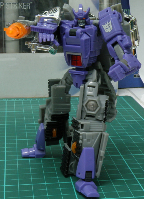 Galvatron pose with cannon variant 1.