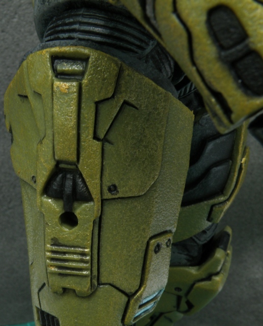 MasterChief right thigh, a hole to attach grenade.