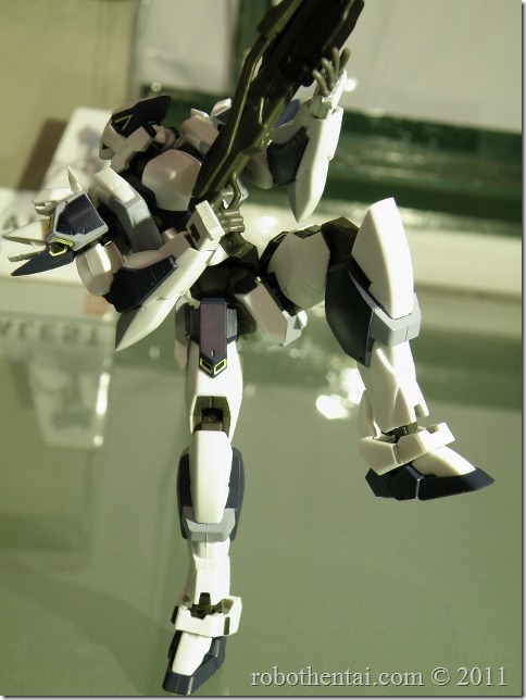 ARX7 one leg standing pose without support.